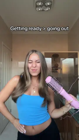 i missed being able to do my hair sm😆🥹 so good to have tools back😭 #fyp #styling #hairtutorial #blowbrushtutorial #mermadehair #pov #grwm #guts 