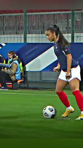 Women skills #videoviral #trending #foryou #football #footballmoments #respect