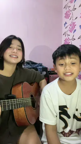 So farr eto yung pinaka fave kong cinover naming magkapatid❤️ But i think we’ll retake this video ulit soon! Wahahaha anywaysss Pasensya na po at di kami makapag cover ng madalas dahil na rin po sa busy na rin sa paglipat ng bahay😅 but as soon as makalipat kamii we will make sure to make more covers para sainyong lahat!! Lablab everyone🥰❤️ #Siblings #fypage #entertainment #canihavethisdance 