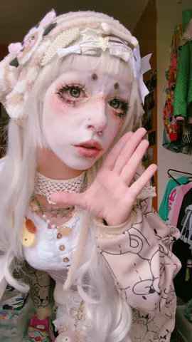 white decora / cult party kei / shironuri ?? 🤍💫⭐️✨ #jfashion #harajukufashion #kawaiifashion #harajukustyle #cultpartykei #shironuri #decorakei #altfashion #alternativefashion 