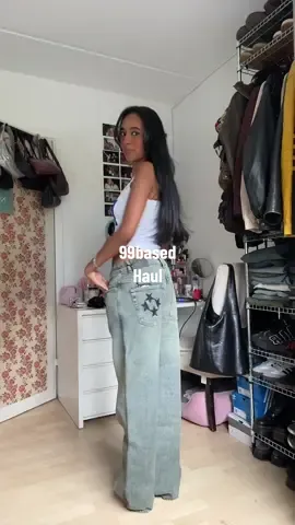 Gifted// The hoodies are so comfortable omg #99based #99basedlive #99basedhoodies #haul #fashion #fashioninspo 