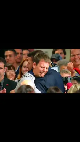 #CapCut Tony Robbins saves a life in 4 minutes. 🙏 Credit: Tony Robbins, I am not your Guru #tonyrobbins #tonyrobbinsmotivation #tonyrobbinsquotes #iamnotyourguru #motivation #inspiration #itgetsbetter 