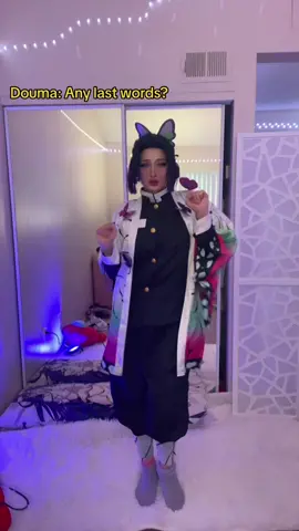 😈😈🤝 #cosplay #demonslayer #shinobucosplay 