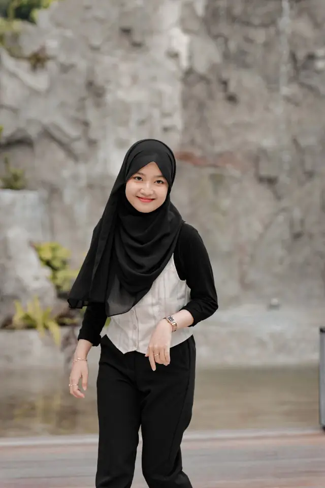 btw yg mau ngedit foto dan vidio ugiary boleh DM ig gw yaa, dan ini free#selebgram #selebtiktok #fyp #fypシ #ugiarycantik #ugiarynihgaes🦋 #ugiary08 #freefootage 