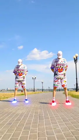 Симпа ❤️‍🔥 TWINS DANCING SHUFFLE 😎