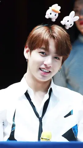 বলোতো আর্মী bts.এর কোন সদস্য ঘুমের ভেতর তার জামা কাপড় খুলে ফেলে,,🙆‍♀️🫥🌝🌚🧐😜🫣🥵🙈আর হ্যা প্লিজ ১০ টা কপিলিংক করে দিয়ো আইডি ফ্রিজ 🥺💔#foryou #fypシ゚viral #foryoupage #viral #tiktok #bts #jungkook #bts_official_bighit @For You House ⍟ @TikTok Bangladesh 