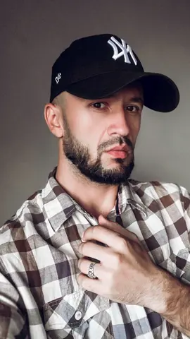 Creative Portrait 2023 🔥📸  #mobilephotography #creativephotography #phooftheday #ediciondefotos #ideadefoto #shootiniphone #photoideas #fotoritocco #edicaodefotos 