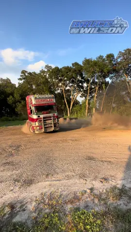 Doing Donuts😱 #foryou #foryoupage #trucks #trucker #trucking #truckdriver #peterbilt #kenworth #semi #livetheshow #dynaflex #stance #power #speed #trending #viral 
