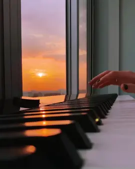 Loudovico Einaudi - Fly 🎶💕 • • • • #piano #loudovicoeinaudi #relax 