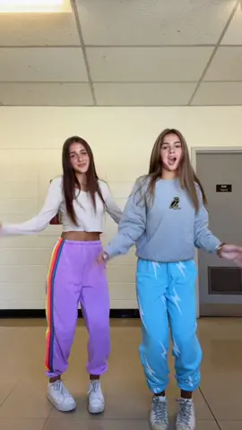 this song is so catchy  #pardiss #fyp #takemetolax 