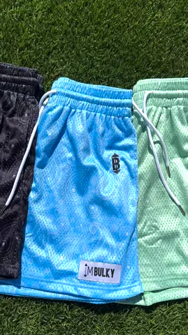 All of these are still in stock! Which one are you snagging ? #imbulky #explorepage 