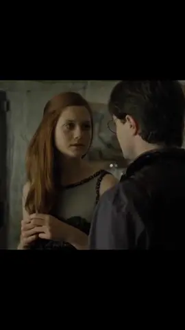 Harry and ginny kiss #harrypotter #fyp #meme #ginnyweasley #wizardingworld #harrypottertiktok 
