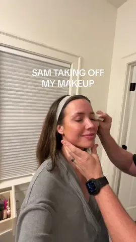 PLEASE when he asked “is it working?”🥲🧴💫#momoffour #motherhoodunplugged #husbandandwife #MomsofTikTok #marriedlife #marriagegoals #marriagehumor #nighttimeroutine 