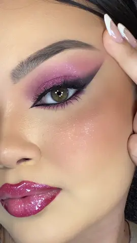 Maquiagem festa na versão rosa 💖