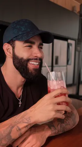 Ô vontade de ser esse canudinho…🤤🧃Grave seu video usando o áudio oficial de ##Canudinhoe marca a gente! 