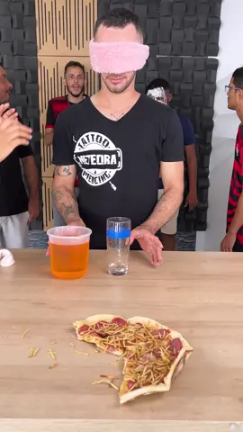 Marcos Aurélio, não derrame a água! #jogos #desafios #brincadeiras #jogo #desafio #brincadeira #desafiotiktok #superequipedesafios