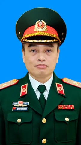 Thiếu tướng, Giáo sư, Tiến sĩ, Bác sĩ Nguyễn Trường Giang (1969) Quê tỉnh Thanh Hóa - Cục trưởng Cục Quân Y; nguyên Phó Giám đốc Học viện Quân Y; nguyên Phó Giám đốc Bệnh viện Quân Y 103.