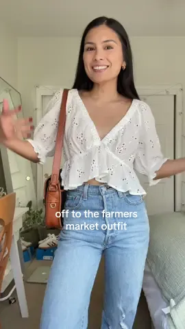 been a minute since ive posted bc i got destroyed by a cold after my sd trip! But i am back with another ootd 🌼🌼🌼 #OOTD #summertofalloutfits 