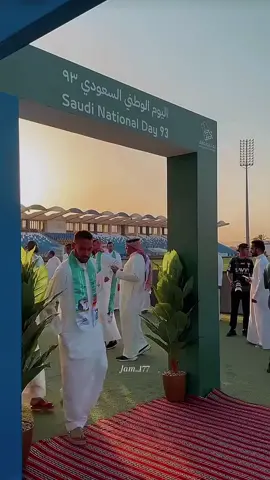 ‏ما اخاوي الا كبار القوم بين العباد ‏لا طرو ان الخيول اتعرف خيالها  _#نحلم_ونحقق93__ _#اليوم_الوطني_السعودي_93_🇸🇦⚔️🌴⚖️💚  