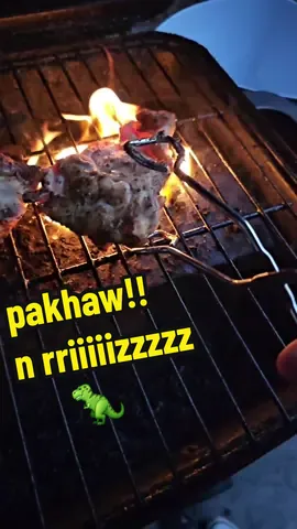 Pakhaw!! and rizzzzzzz😁😁#rawr #dinner #bbq 