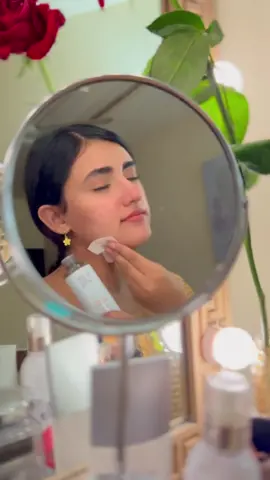 Pure Skin has a wide range of products to target spots and blackheads and help prevent breakouts, designed for oily, blemish-prone skin that targets and prevents blemishes. It effectively removes impurities and reduces excess shine. . *Live Demo of Pure Skin skincare set 🥳* 🙌✨ don't miss final look❤️ 03474252344 for order ✨🎁 -Deep Cleanse Face Wash -Clarifying Toning Solution -Mattifying & Cooling Face Lotion -Smoothing Face Scrub -Pore Clearing Peel-off Mask -Pure Skin SOS Blemish Gel  #oriflame #oriflamepakistan #beautybysweden #oriflameonme #pureskin #teenage #skincare #selflove #skincare #pureskin #facewash #blemishes #blemishgel #facelotion #facecare  #Heart2Heart #Letstalk 