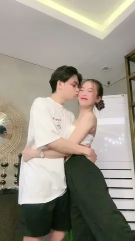 ganda palagi ni kikay ko! 😮‍💨💜 | Live kami everyday just click the link on my bio to download the app! 🫶🏻 #yabby 