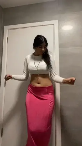 💃✨🙌💯 #danzadelvientre #gitanos #gitanasbailando #sigueme_para_mas_videos_asi #gipsy #fyp #rom #sastipentali #parati #flamencoarabe #rom #tigan #cingana 