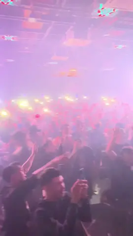 You guys awesome 🔥 Thankyou Z Club Esperance , Kuala Lumpur having me 🫶🏼 #djrizniboss #thaibeat #fengtautechno #huremix #fyp 