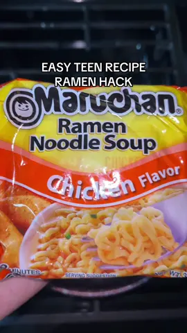 Easy teen recipe #ramenhack #ramenrecipe #viralramen #imyourmomnow #teenrecipe #teenrecipes #ramennoodles #ramensecret 