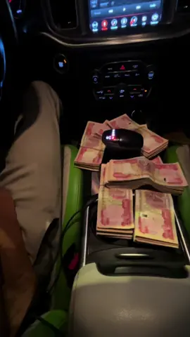 #مالي_خلق_احط_هاشتاقات 