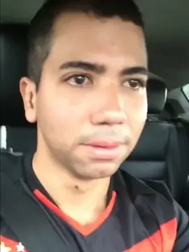 E o cara vai chorar por causa de jogo 