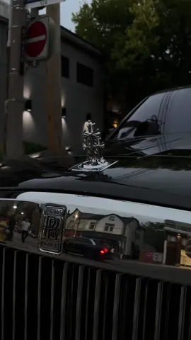 Drake’s 1 of 1 Chrome Hearts Rolls Royce Cullinan
