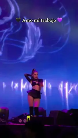 Amo mi trabajo 💜🖤 #gogodance #show #tarima #stage #china #GamerGirl #blackpink #work #fyp 