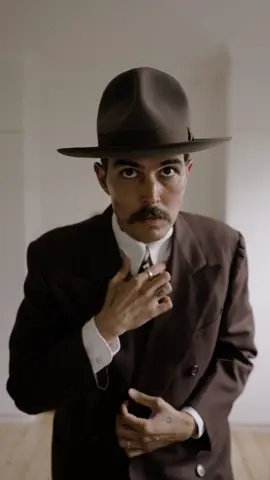 Italian 1940s Gangster. #mensfashion #vintage #1940s #grwm #letsgetdressed #menstyle #gangster 