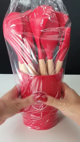 Viu quantos utensílios vem nesse kit? 😱😍 Link da loja na bio @wareshopbrasil  #cozinha #utensíliosdecozinha #utensilios #asmr 
