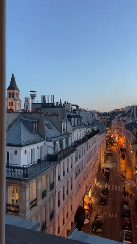 Sounds from Paris to my apartment this evening #paris #fyp #pourtoi 