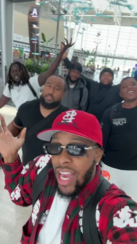 THATS JUST LIFE 🤷🏾‍♂️😭… with the guys lol #tourlife #toosii #bae #fyp 