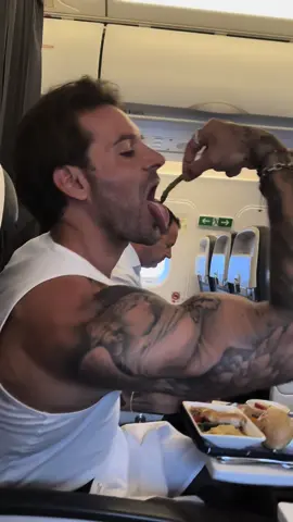 Pass the salt… #salty #tongue #foryou 