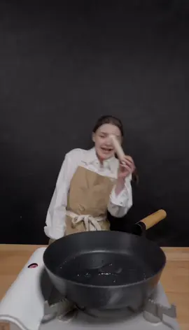 How to Handle A Hot Pan