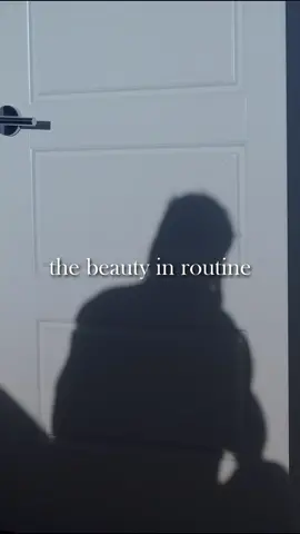 findin some beauty in the day to day