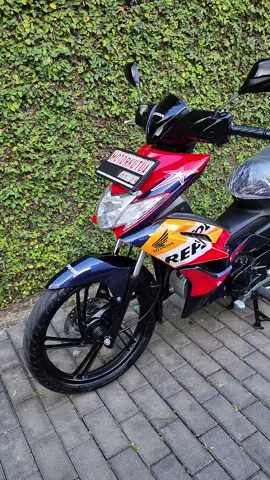 Honda Blade repsol 2011 beres restorasi total, ganteng ya Blade klo sudah direstorasi. ya walaupun modelnya gk semua orang sukaaa  #hondablade #blade 
