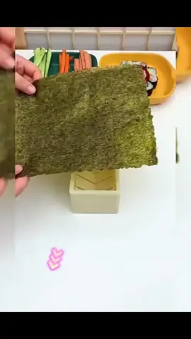 bộ khuôn làm cơm cuộn sushi cao cấp mua liền tiện lắm nè 😍🥰😘😍😍🥰😊#xuhuongtiktok2023 #TikTokFashion #bếp_nhà_yamasaki #dogiadung #dogiadungtienich #dogiadungthongminh #sushi #comcuon #comcuonrongbien #comcuonhanquoc 