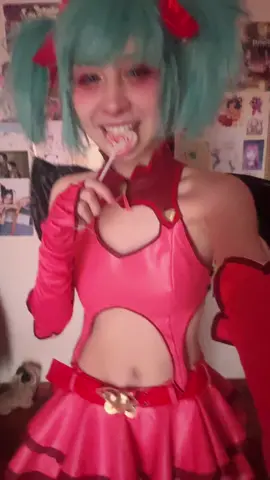 just dance moment // #hatsunemiku #hatsunemikuhearthunter #hearthunter #hearthuntermiku #hatsunemikucosplay #hearthuntermikucosplay 