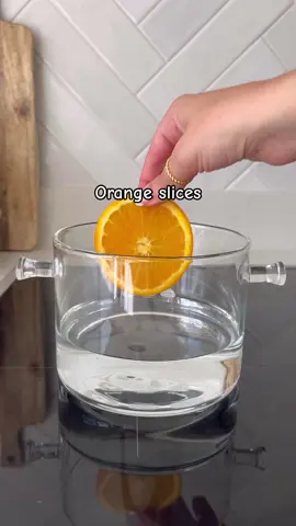 Simmer pot 😍 Here’s how to make your home smell amazing with this Autumn simmer pot! 🍂✨ 1. 1 sliced orange 2. 1 sliced apple 3. 1 tsp vanilla extract 4. 1 tsp cloves  5. 1 cinnamon stick You can have this simmering for hours to fill your home with this autumnal scent, topping up with water when needed. You can also keep and reheat it for up for 4 days! #simmerpot #CleanTok #cleantok101 #cleantoks #cosycleaningclub #tidyhome #cleanhome #mrshinchhome #mrshinchmademedoit #cleanhometips #speedclean #speedcleaning #satisfyingcleaning #satisfyingclean #cleaningproducts #cleaningtipsandtricks #cleaningcreator #cleaningcreatorsconnect #fyp #cleantokuk #cleaninghacks 