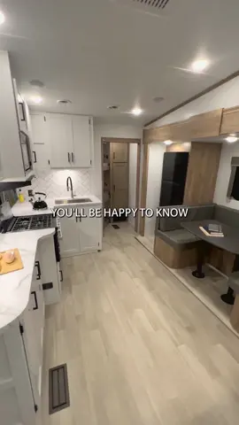 roll with space, not sibling rivalry #rvtour #rvtok #openlayout #fifthwheel