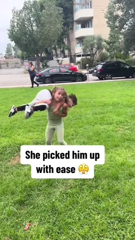 Put her in coach 💪 (via @a.v) #lift #strong 