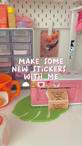 So cute!🫶🏻 The labels are in my bi0! Use code: MUNBYNSABS for 5% off!💕@MUNBYN TX #stickers #withme #cute #sticker #viral #smallbiz 