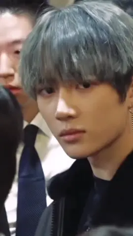 pernah ga sih kepikiran gimana kalo ternyata beomgyu aslinya itu pendiem cool misterius gitu, dan sifat dia yg petakilan gemes reoq itu cuma buatan agensi, gila sih pemikiran gua gitu  #beomgyu #txtbeomgyu #beomgyutxt #choibeomgyu #choibeomgyu🐻 #tomorrowxtogether #tomorrow_x_together #txt #tubatu #txtmoa 
