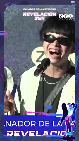 Felicitaciones @toto.__o , ganador del premio Revelación ZYX! #zyxawards #paraguay #influencer #tiktokers #cantante