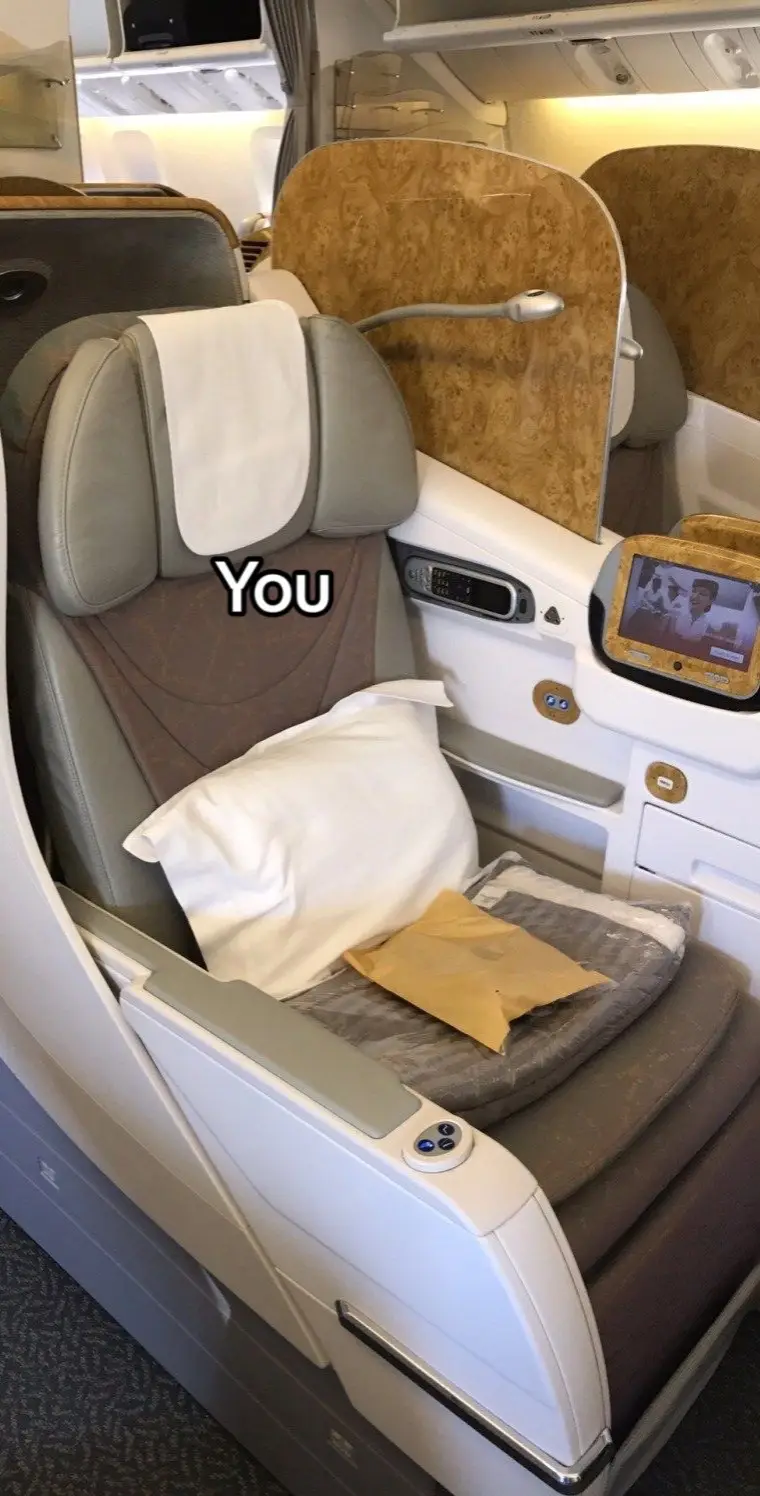 You & me 💙🛫 . . #couple #travel #places #couplegoals #bucketlist #Love #brazil #tahiti #usa #malaysia #thailand🇹🇭 #saudiarabia #italy #maldives #explore #honeymoon 